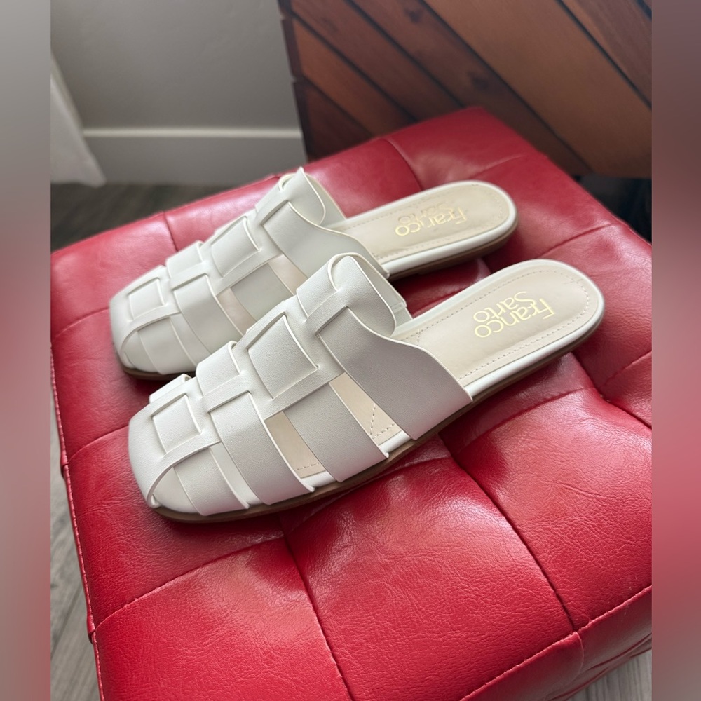 ‼️SALE‼️Franco Sarto Bartis White Square Toe Mules/Sandals Women’s Size 6